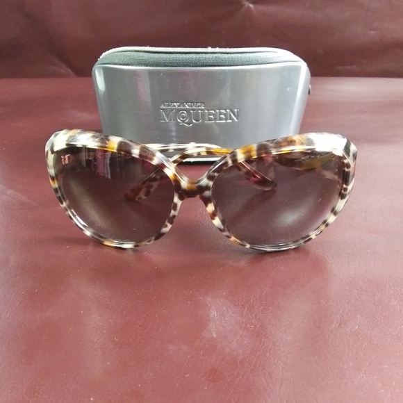 Christian Dior Panther 🕶️ - Picture 1 of 8